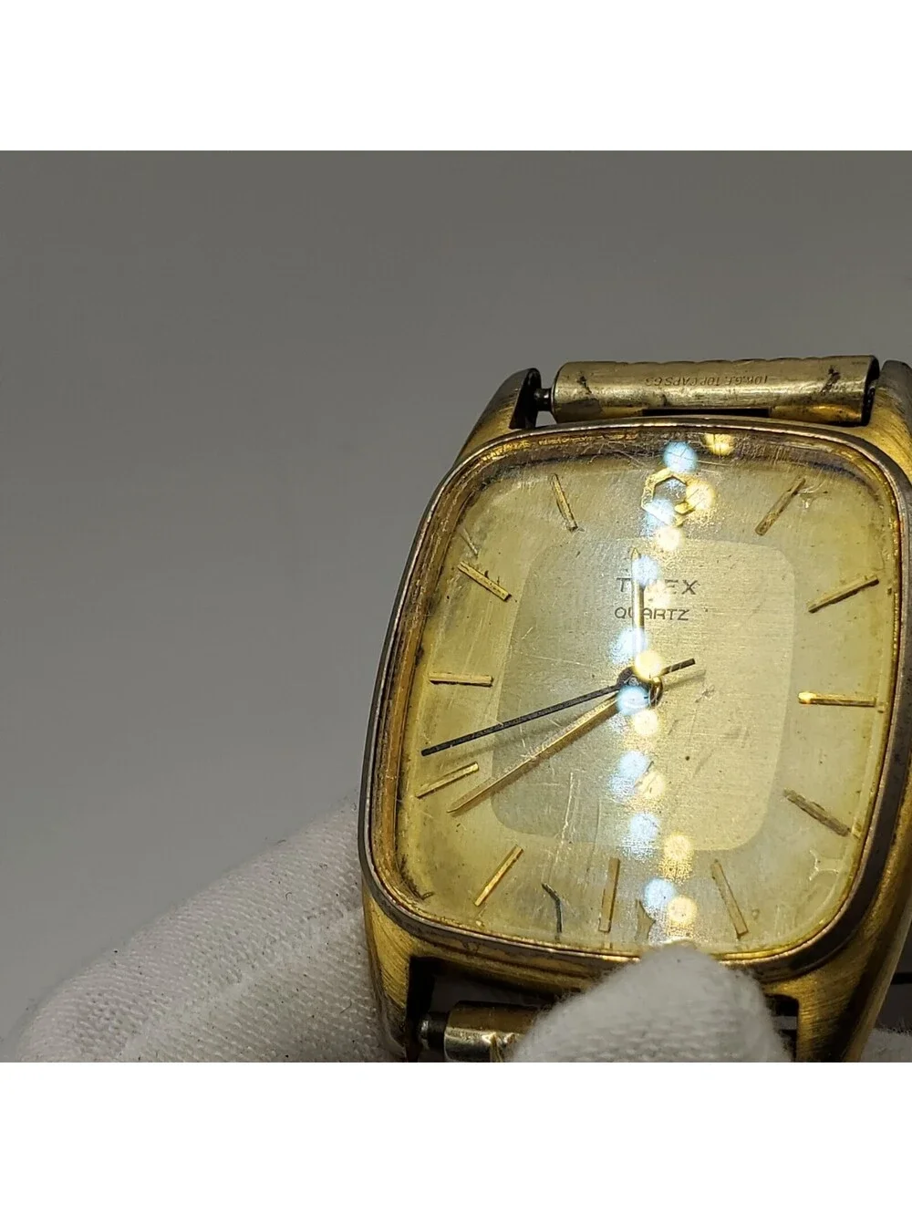 Vintage Timex Q Quartz Mens Watch 10k GF Band For Parts Or Repair